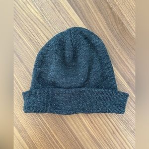 Grey beanie